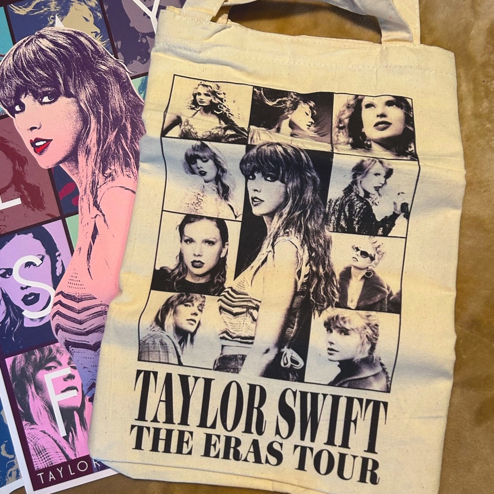 Taylor Swift The Eras Tour Official Vip Package Merch Box Tampa 2023 - Picture 2 of 6